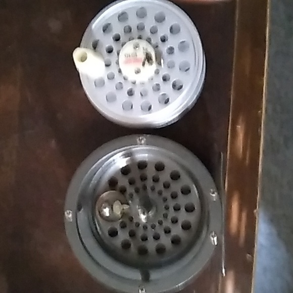 Eagle claw 1010 fly fishing reel - Picture 3 of 4